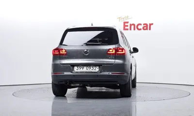 Volkswagen Tiguan 2016, 87848 км, за 5590.64 USD