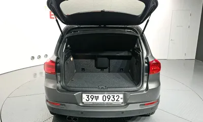 Volkswagen Tiguan 2016, 87848 км, за 5590.64 USD - фото 20