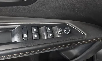 Peugeot 5008 2019, 88466 км, за 10749.19 USD - фото 28