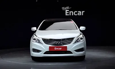 Hyundai Grandeur 2014, 155881 км, за 4926.43 USD