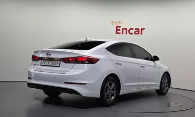Hyundai Avante 2018, 198443 км, за 4095.43 USD - фото 2