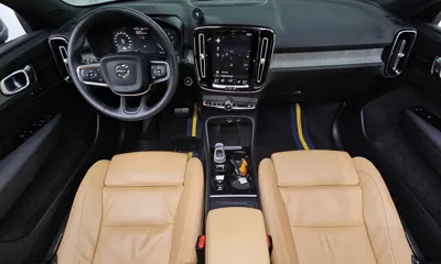 Volvo XC40 2022, 75519 км, за 18558.3 USD - фото 7