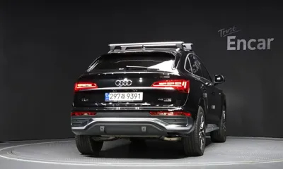 Audi Q5 2023, 45199 км, за 27588.01 USD