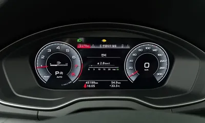 Audi Q5 2023, 45199 км, за 27588.01 USD - фото 8