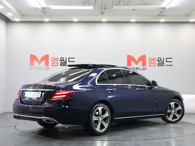 Mercedes-Benz E-Class 2017, 125471 км, за 14212.07 USD