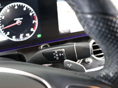Mercedes-Benz E-Class 2017, 125471 км, за 14212.07 USD - фото 9