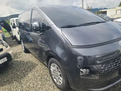 Hyundai Staria 2022, 25827 км, за 17406.72 USD - фото 15