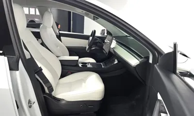 Tesla Model Y 2021, 50402 км, за 22909.28 USD - фото 27