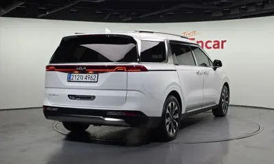 Kia Canival 2023, 37998 км, за 17641.23 USD