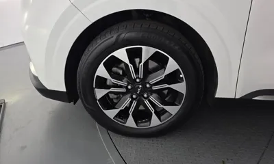 Kia Canival 2023, 37998 км, за 17641.23 USD