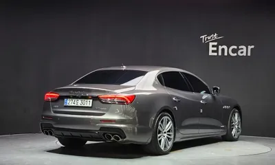 Maserati Quattroporte 2018, 99933 км, за 22187.21 USD