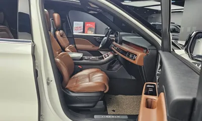 Lincoln Aviator 2020, 60025 км, за 24380.57 USD - фото 12