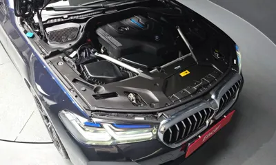 BMW 5-Series 2023, 42643 км, за 31528.3 USD - фото 6