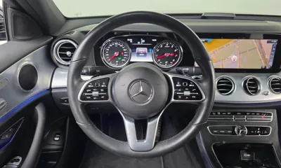 Mercedes-Benz E-Class 2020, 32888 км, за 18241.05 USD - фото 13