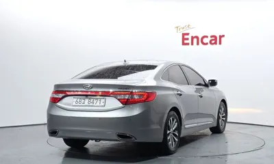 Hyundai Grandeur 2011, 104533 км, за 2893.98 USD
