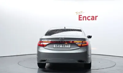 Hyundai Grandeur 2011, 104533 км, за 2893.98 USD