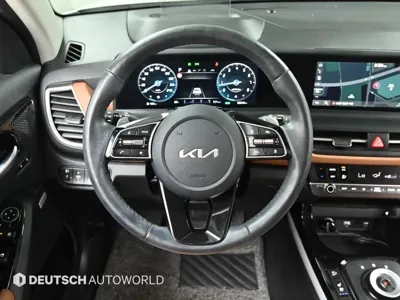 Kia Seltos 2024, 25208 км, за 16673.23 USD - фото 11