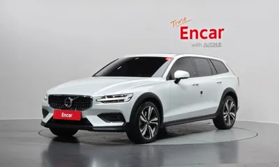 Volvo V60 · 2021 год