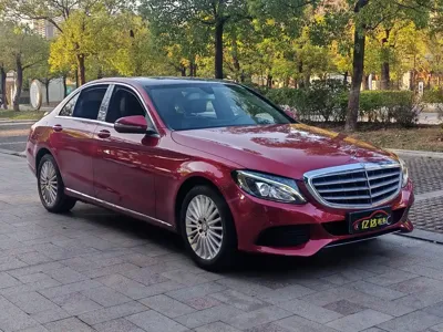 Mercedes-Benz C-Class 2015, 130000 км, за 9681.98 USD