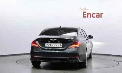 Genesis G70 2019, 62639 км, за 13016.19 USD