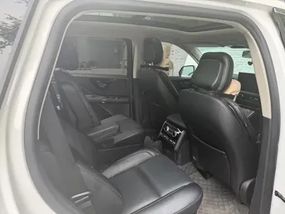 Lincoln Aviator 2022, 25000 км, за 33842.78 USD