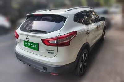 Nissan Qashqai 2016, 49800 км, за 8653 USD