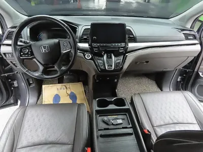 Honda Odyssey 2021, 72139 км, за 19404.82 USD - фото 11
