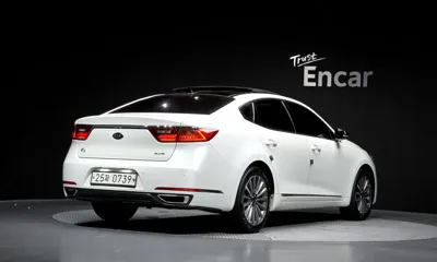 Kia K7 2016, 208993 км, за 5579.62 USD
