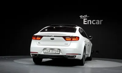 Kia K7 2016, 208993 км, за 5579.62 USD