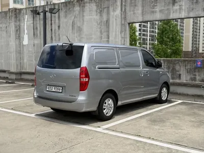 Hyundai Starex 2016, 267091 км, за 3835.4 USD