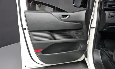Hyundai Staria 2023, 68498 км, за 18051.73 USD - фото 24
