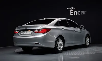 Hyundai Sonata 2010, 239467 км, за 1758.96 USD