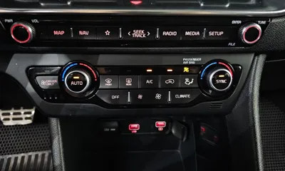 Kia Niro 2020, 147193 км, за 8970.94 USD - фото 17