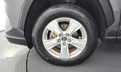 Toyota RAV4 2019, 120377 км, за 18136.9 USD