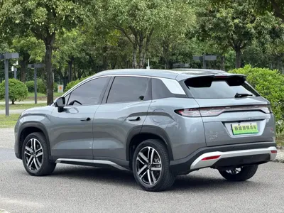 BYD L DM-i 2024, 45000 км, за 13209.83 USD