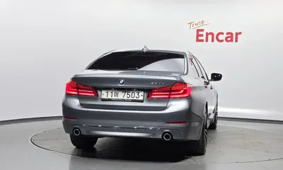 BMW 5-Series 2018, 134337 км, за 16865.27 USD