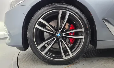 BMW 5-Series 2018, 134337 км, за 16865.27 USD