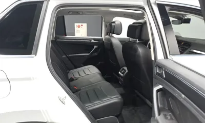 Volkswagen Tiguan 2021, 58024 км, за 28882.76 USD - фото 12