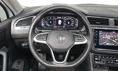 Volkswagen Tiguan 2021, 58024 км, за 28882.76 USD - фото 13