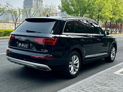 Audi Q7 2019, 83000 км, за 32656.81 USD
