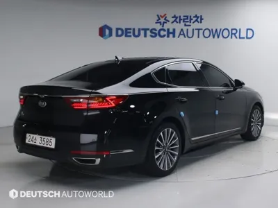 Kia K7 2017, 63000 км, за 7794.32 USD