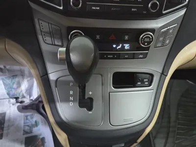 Hyundai Starex 2017, 61856 км, за 8927.4 USD - фото 10
