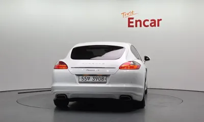 Porsche Panamera 2011, 61224 км, за 14009.47 USD