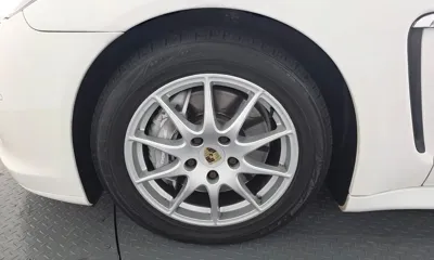 Porsche Panamera 2011, 61224 км, за 14009.47 USD