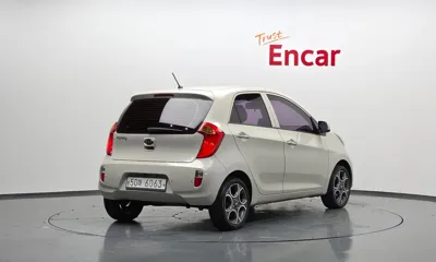 Kia Morning 2012, 186044 км, за 2080.22 USD