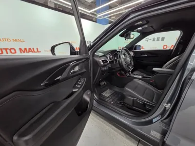 ChevroletGMDaewoo Trailblazer 2021, 61745 км, за 11400.66 USD - фото 8