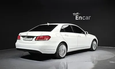 Mercedes-Benz E-Class 2016, 106464 км, за 7750.92 USD