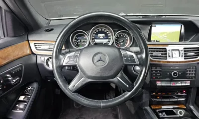 Mercedes-Benz E-Class 2016, 106464 км, за 7750.92 USD - фото 12