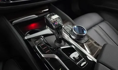 BMW 5-Series 2023, 12732 км, за 25928.84 USD - фото 9