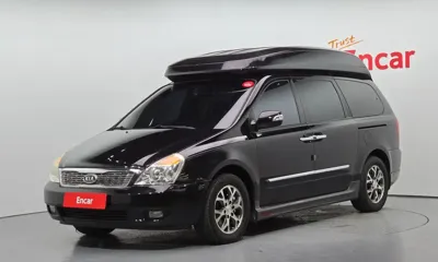 Kia Canival · 2011 год